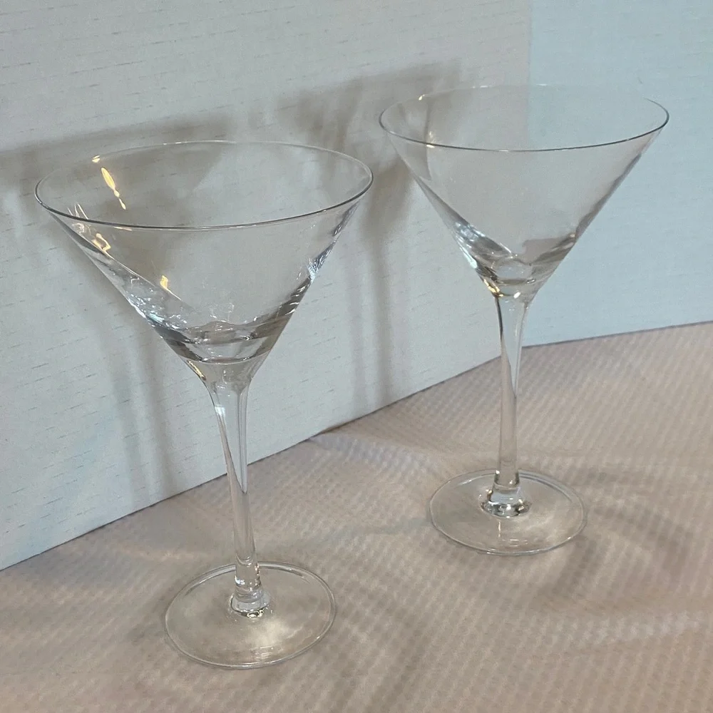Pier 1 Elegant Clear Swirl Martini Glasses Set
